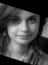 Person who looks like Selena Gomez