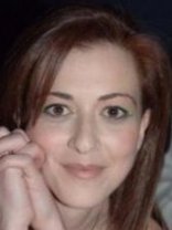 Person who looks like Debra Messing