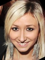 Person who looks like Ashley Tisdale