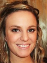 Person who looks like Jessica Simpson