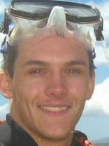 Person who looks like Josh Duhamel