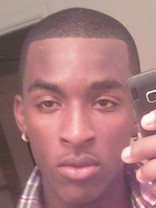 Person who looks like Henry Simmons