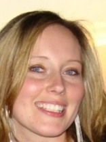 Person who looks like Elizabeth Banks