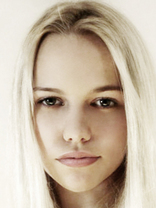 Person who looks like Claudia Schiffer