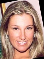 Person who looks like Daisy Fuentes