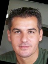 Person who looks like Liev Schreiber