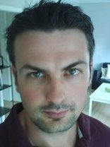 Person who looks like Liev Schreiber