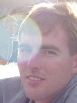 Person who looks like Tom Cruise