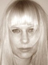 Person who looks like Daryl Hannah