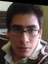 Person who looks like Kyle Chandler