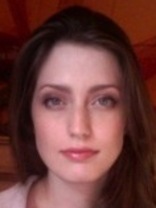 Person who looks like Elizabeth Berkley