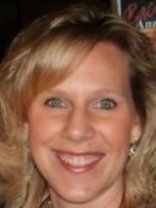 Person who looks like Joey Lauren Adams