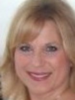 Person who looks like Bonnie Hunt