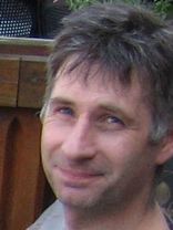 Person who looks like David Duchovny