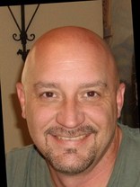 Person who looks like Howie Mandel