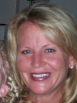 Person who looks like Paula Zahn