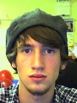 Person who looks like Bryan Greenberg