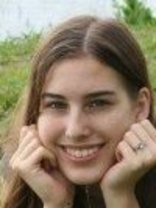 Person who looks like Christy Carlson Romano