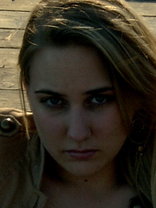 Person who looks like Leelee Sobieski