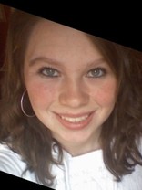 Person who looks like Michelle Trachtenberg