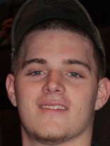 Person who looks like David Charvet