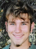 Person who looks like Jeremy Sumpter