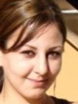 Person who looks like Julie Ann Emery