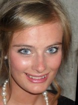 Person who looks like Mischa Barton