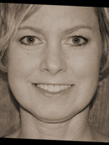 Person who looks like Faith Hill