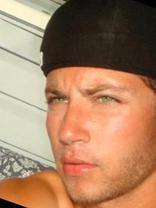 Person who looks like Jason Lewis