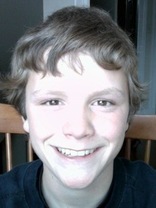 Person who looks like Jeremy Sumpter