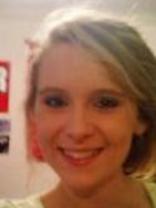 Person who looks like Sarah Chalke