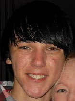 Person who looks like Drake Bell