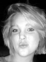 Person who looks like Kelly Carlson