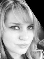 Person who looks like Anna Faris