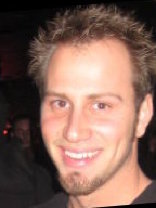 Person who looks like Jason Dohring