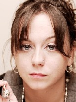 Person who looks like Kaley Cuoco