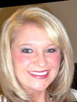 Person who looks like Nicholle Tom