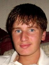 Person who looks like Bryan Greenberg