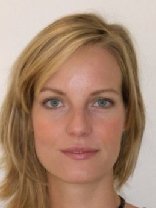 Person who looks like Mena Suvari