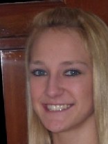 Person who looks like Elizabeth Banks