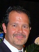 Person who looks like Michael Keaton