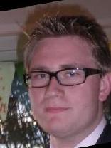 Person who looks like Simon Baker