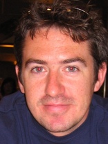 Person who looks like Matthew Perry