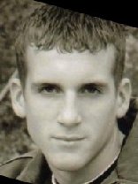 Person who looks like Eric Szmanda