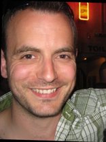 Person who looks like Hank Azaria