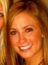 Person who looks like Julie Bowen