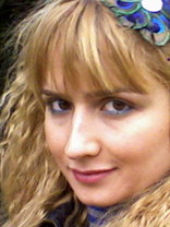 Person who looks like Ashley Tisdale