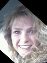 Person who looks like Michelle Pfeiffer