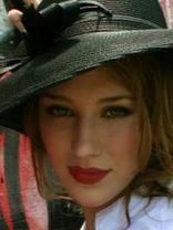 Person who looks like Gwen Stefani